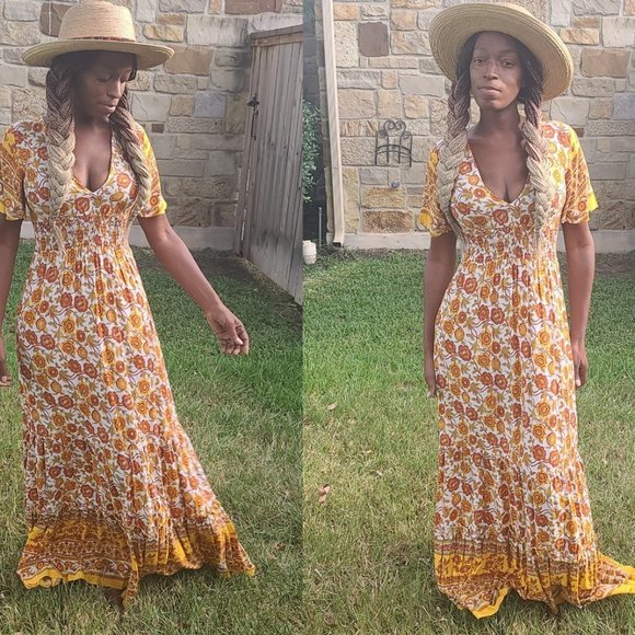 Vici Dresses & Skirts - Nwt Paisley And Floral Border Printed Maxi Dress